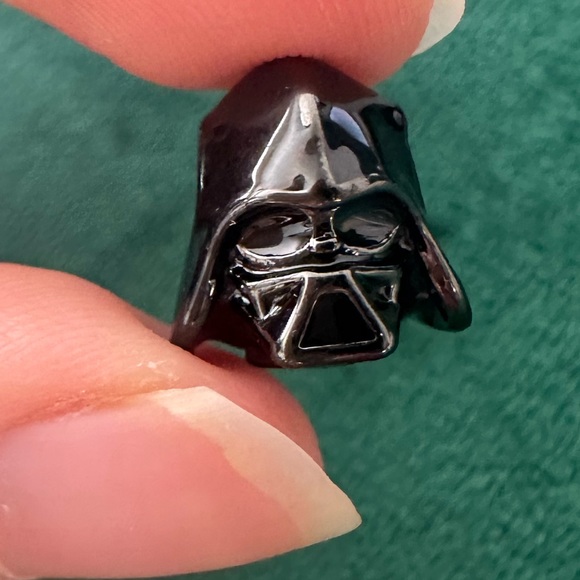 NWOT Pandora x Star Wars Darth Vader Charm with Black Enamel - 799256C01 - Picture 8 of 14